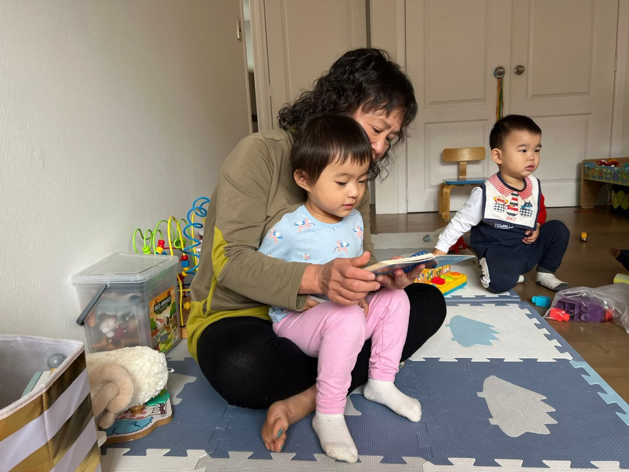 Family booking a trusted nanny
